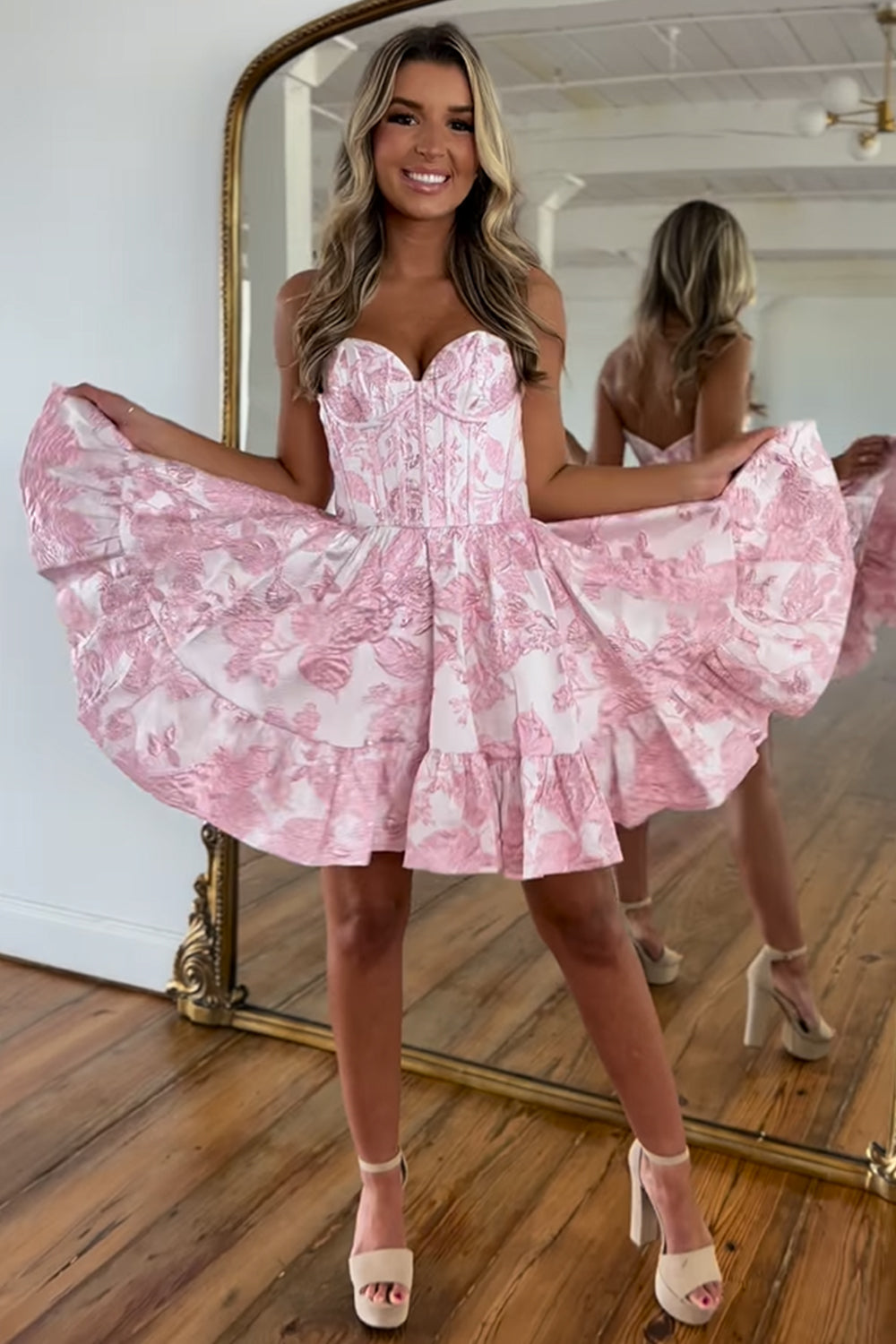 Pink A-Line Sweetheart Corset Homecoming Dress