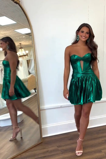 Dark Green A-Line Sweetheart Pleated Homecoming Dress with Keyhole