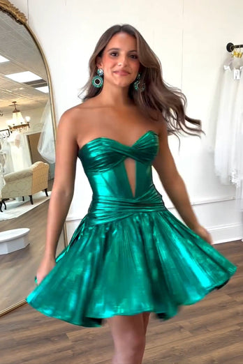 Dark Green A-Line Sweetheart Pleated Homecoming Dress with Keyhole