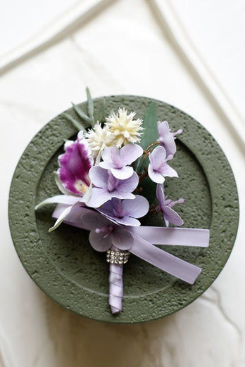 Lilac Prom Wrist Corsage and Men‘s Boutonniere with Pearls