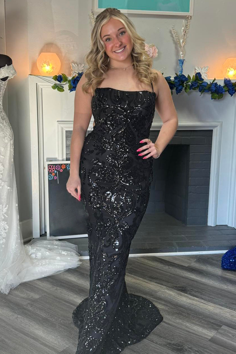 Sparkly Black Mermaid Spaghetti Straps Long Dress with Appliques