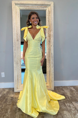 Yellow Mermaid V Neck Long Prom Dress With Beading