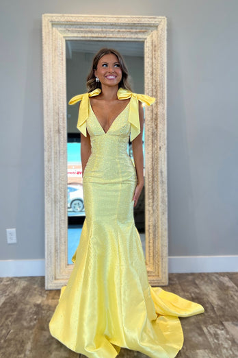 Yellow Mermaid V Neck Long Prom Dress With Beading