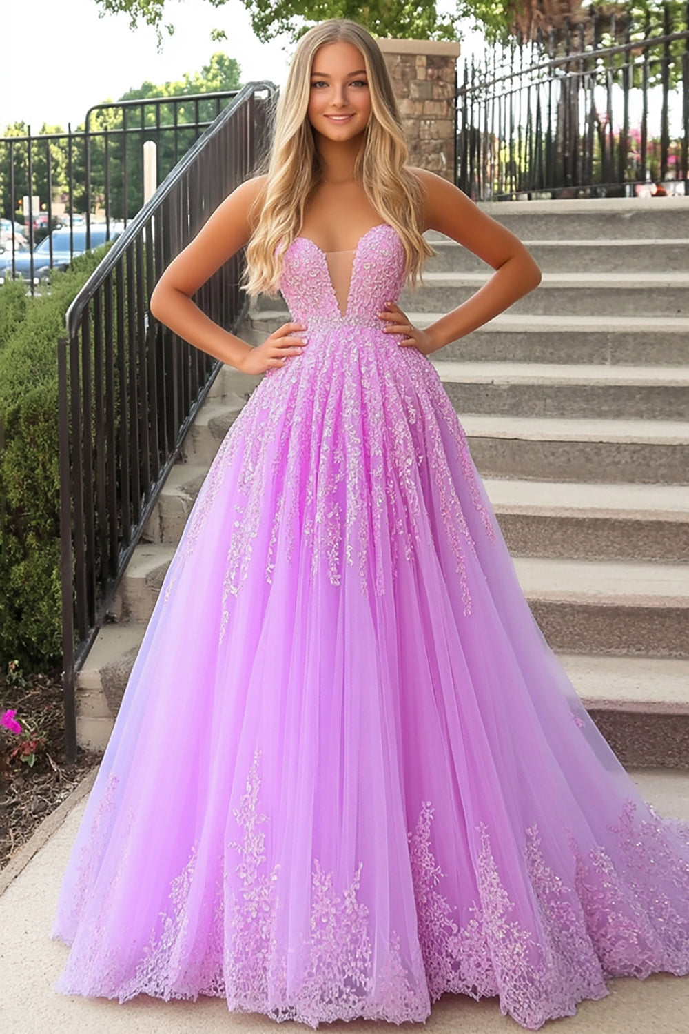 Lilac Floor Length Ball Gown Prom Dress with Appliques