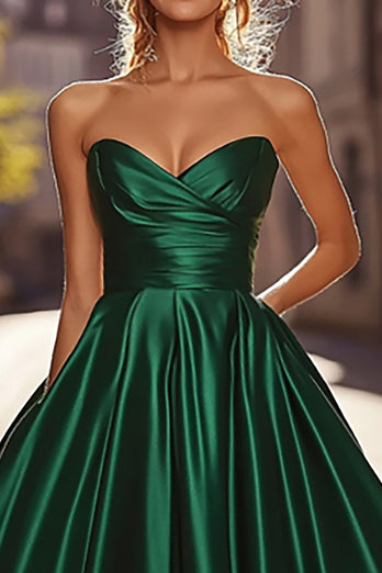 Dark Green Sweetheart A Line Ruched Satin Prom Dress