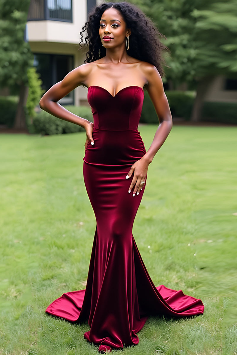 Load image into Gallery viewer, Burgundy Mermaid Strapless Velvet Long Prom Dress