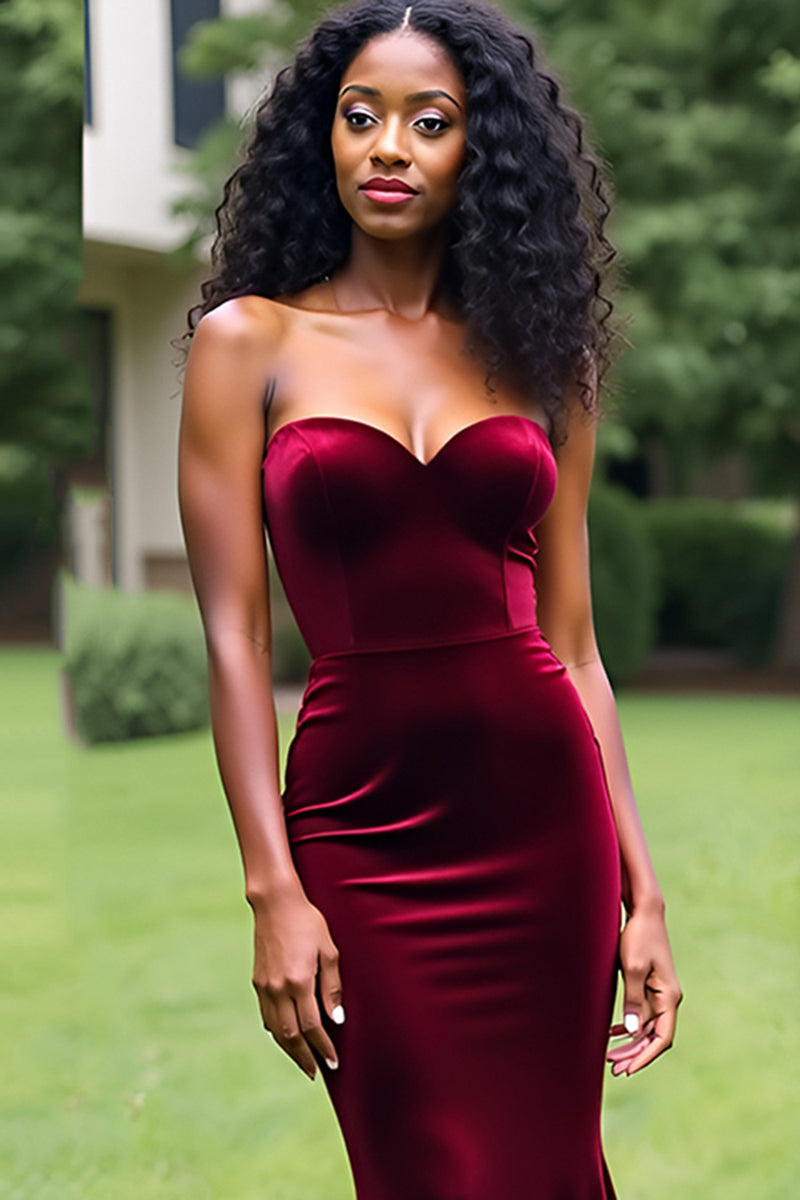 Load image into Gallery viewer, Burgundy Mermaid Strapless Velvet Long Prom Dress