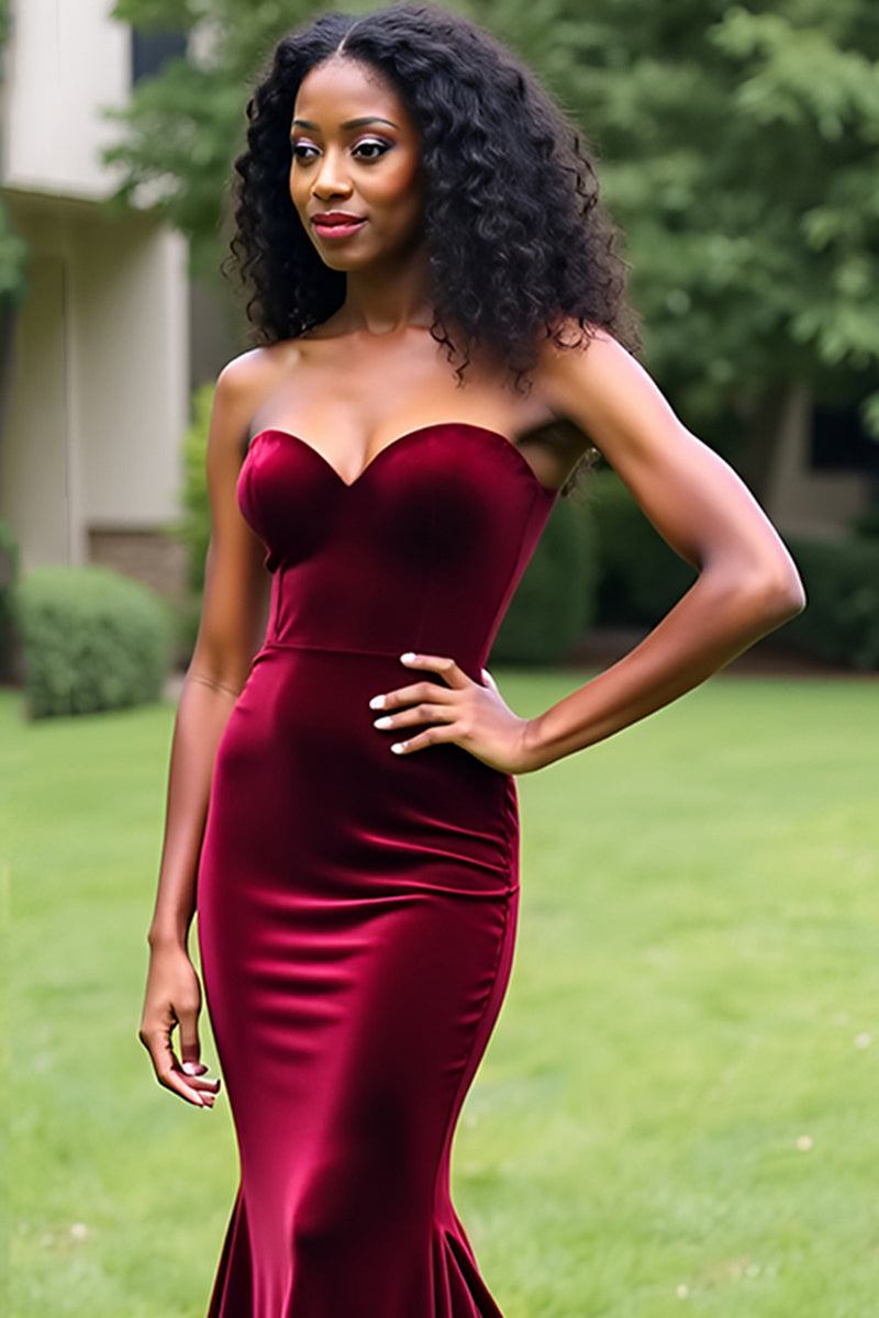 Load image into Gallery viewer, Burgundy Mermaid Strapless Velvet Long Prom Dress