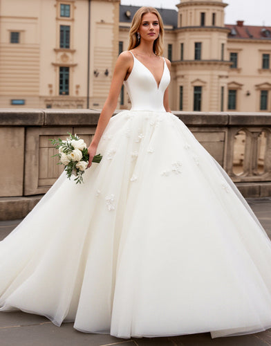 Ivory Organza Sweep Train V Neck Ball Gwon Wedding Dress