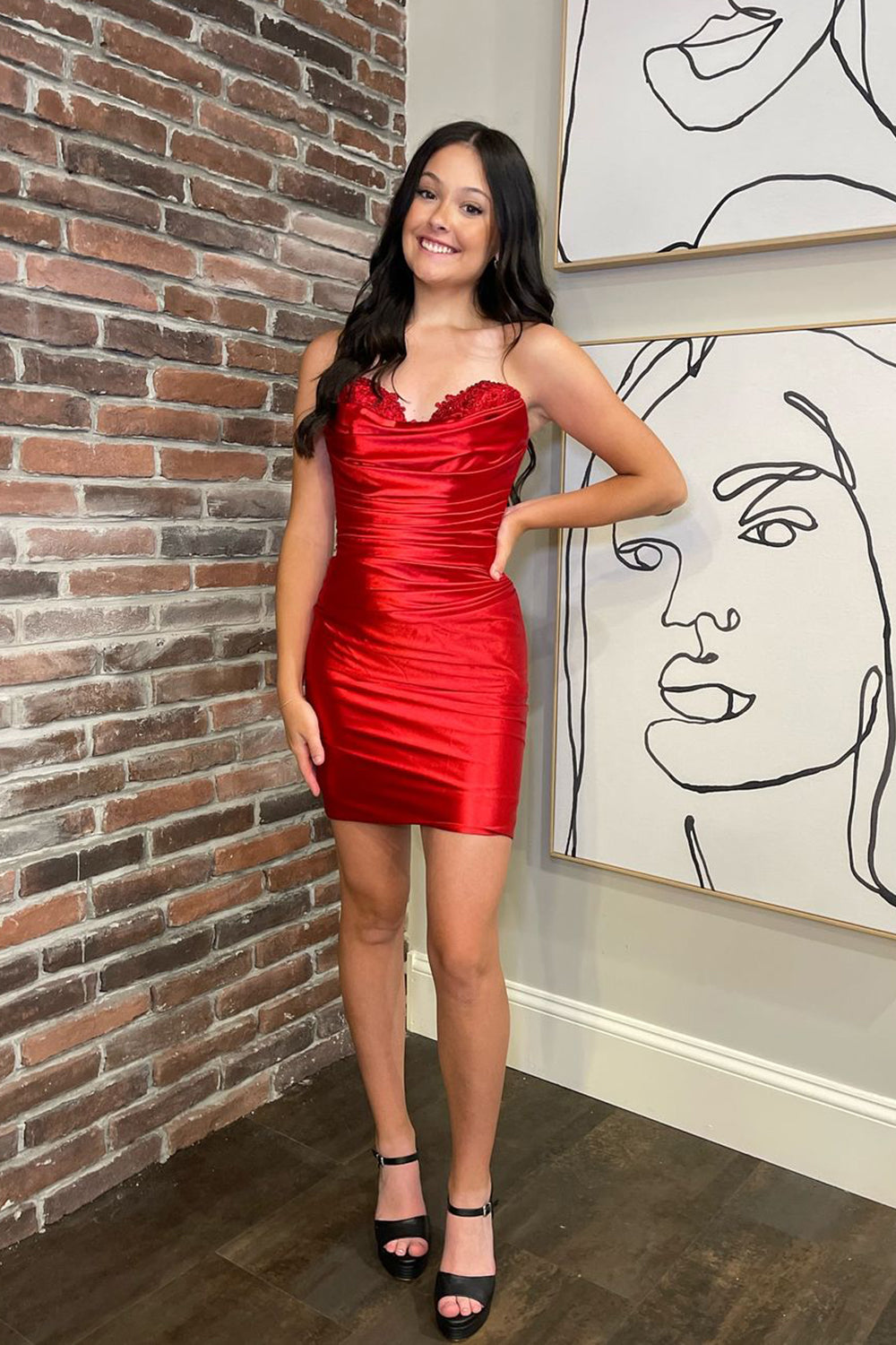 Red Sweetheart Bodycon Satin Homecoming Dress with Lace