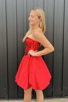 Sparkly Red A-Line Sweetheart Mirror Short Homecoming Dress