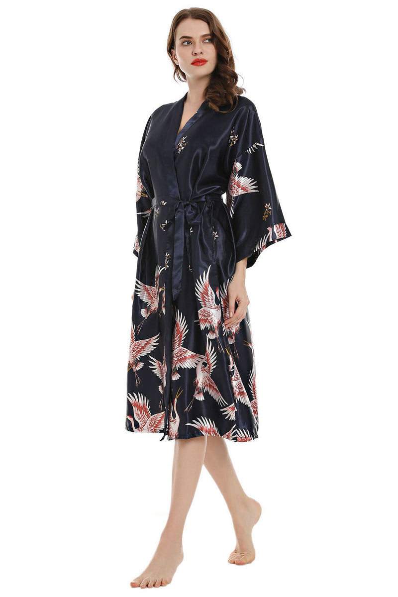 Load image into Gallery viewer, Black Crane Printed Kimono Bridal Party Robe